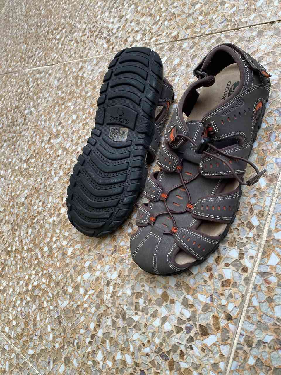 Sandal- geox  🇮🇹 size 44- orginall 100/100

سەندل مارکەی جیۆکسی ئیتالی بەکار نەهاتوو سایزی ٤٤

 صندل ماركة جيوكس ايطالى اورجنال غير مستخدم قياس ٤٤


**إذا كنت صاحب هذا الإعلان وتريد حذفه لأي سبب، رجاءا أرسل رسالة إلى الدعم الفني**