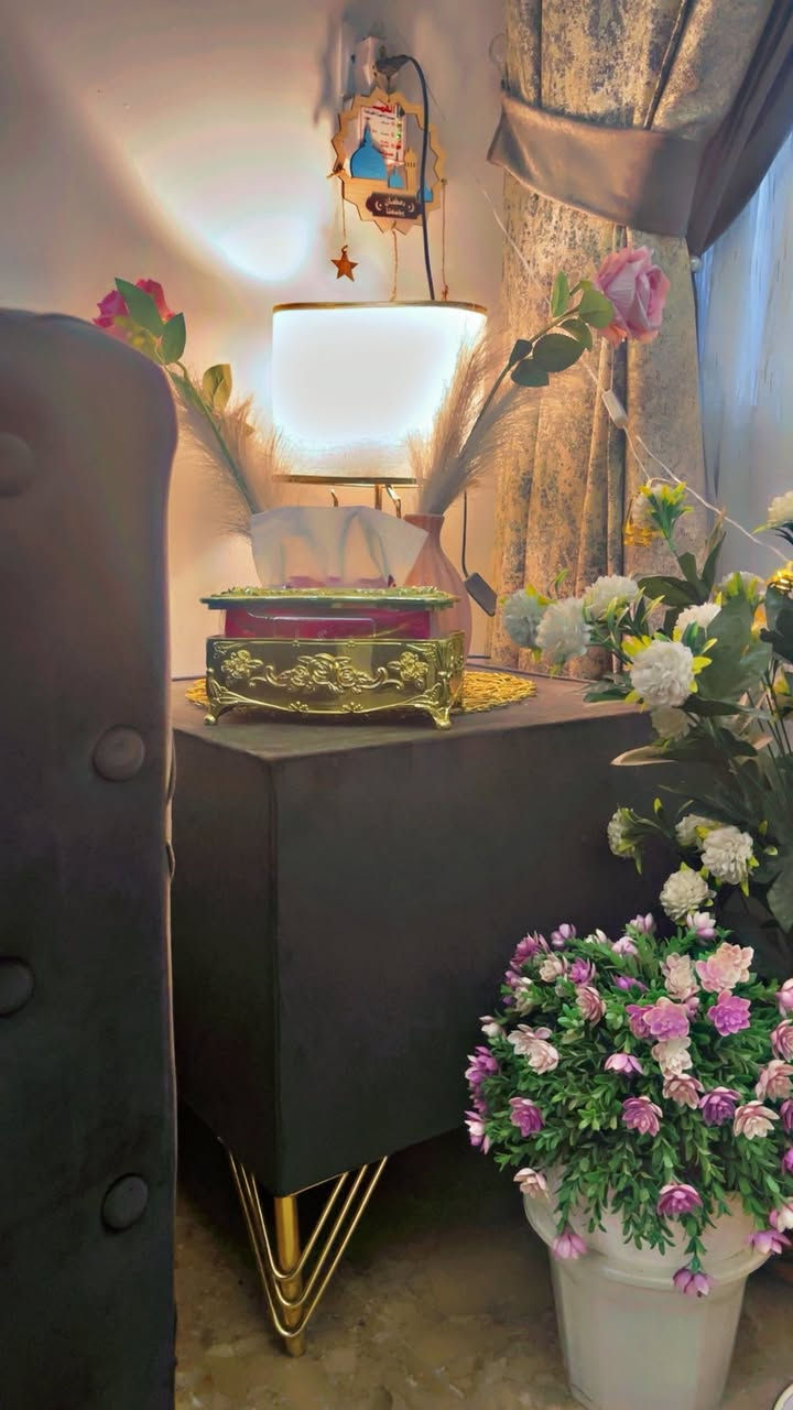 تخم قنفات لون رصاصي خامة راقية كما موضح بالصور ويا طبلة وميز وسطي هدية
السعر ٤٠٠
مكاني البياع


**إذا كنت صاحب هذا الإعلان وتريد حذفه لأي سبب، رجاءا أرسل رسالة إلى الدعم الفني**