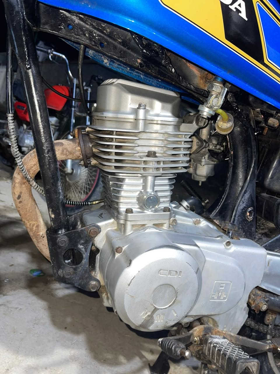 دراجه ايراني نامه للبيع دراجه خير من الله دك هندر وين ماتريد روح السعر 350مجفته البصر
***********
