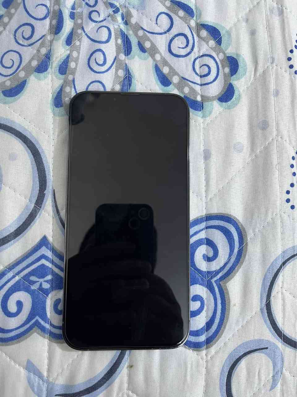 سلام عليكم ايفون١٣ برو ماكس امريكي نموذج ام مكفول بطاريه ٨٤ جهاز نظيف الاستفسار على هاذا الرقم  *********** مامتواجد على الفيس
