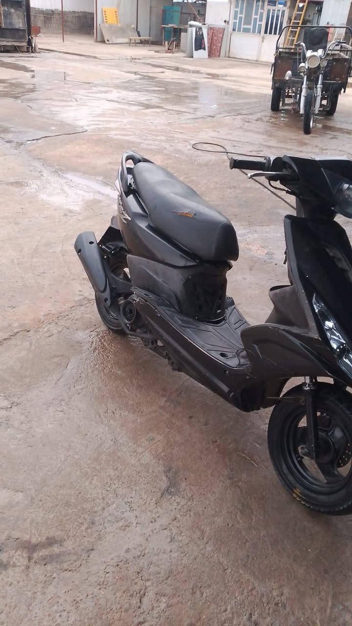 سلام وعليكم شباب ماكس مضلع للبيع كفرات بلادي نقصه بس قبق بانزين  ودراجه خير من الله رايده 500 بيه مجال مكاني بغداد الدوره ***********
