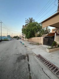 للبيع بيت يعتبر قطعة أرض في حي البنوك الفرع المجاور لمركز شرطة القدس م...