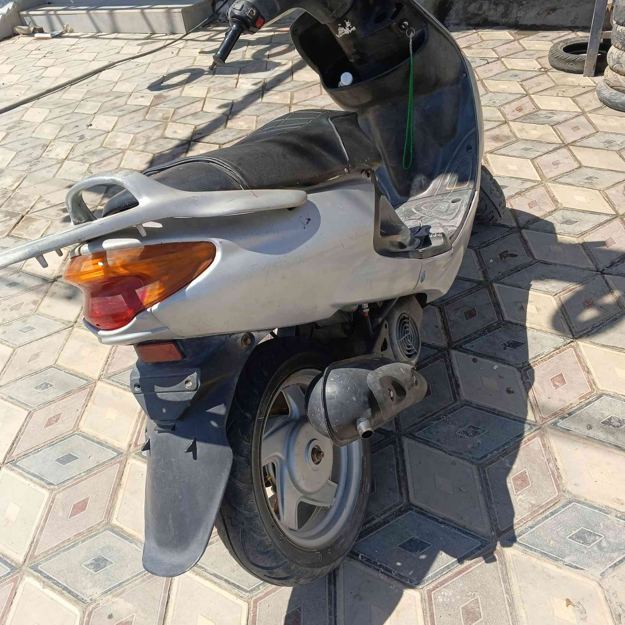 سلام عليكم دراجه للبيع. ب 350وبيه مجال.


**إذا كنت صاحب هذا الإعلان وتريد حذفه لأي سبب، رجاءا أرسل رسالة إلى الدعم الفني**