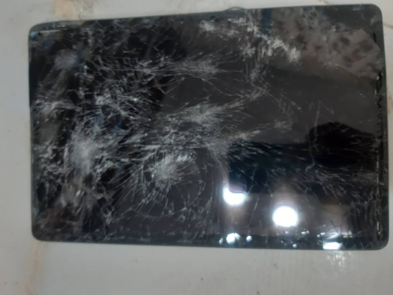 آيباد نقص شاشات
سعره القطعه 20 الف 
توصيل موجود 
***********
