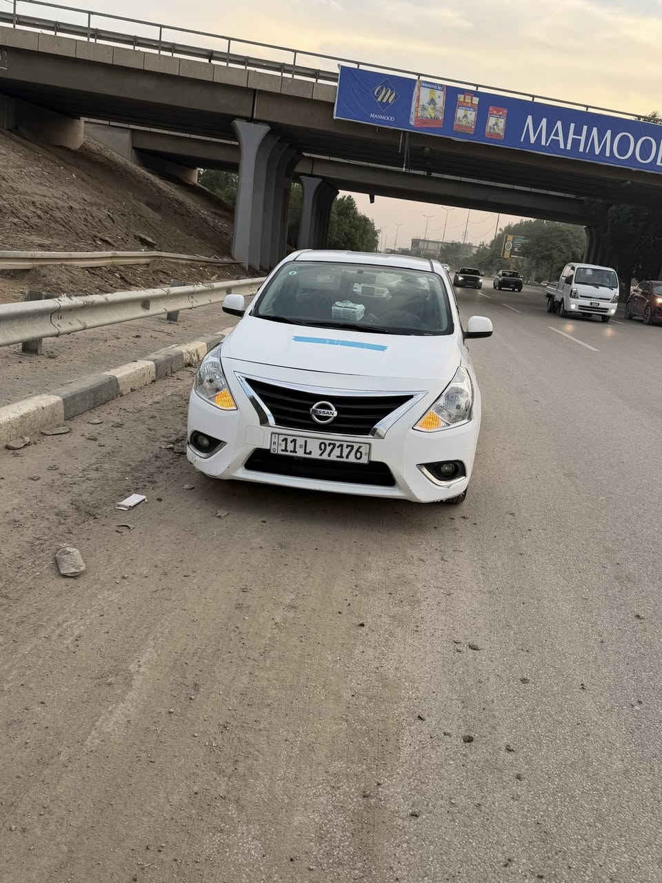 السلام عليكم نيسان سني عندي بليتة الزركة موديل2020 بيهة جاملغ وبنيد وبارد بين الباب الي ورة الصدر والجاملغ رقم بغداد الانكليزي باسمي السيارة  سيارة نضيفة جدا ستعمال بيت  السعر105وبيهة مجال بسيط للشراي مكان بابل للاستفسار:***********
