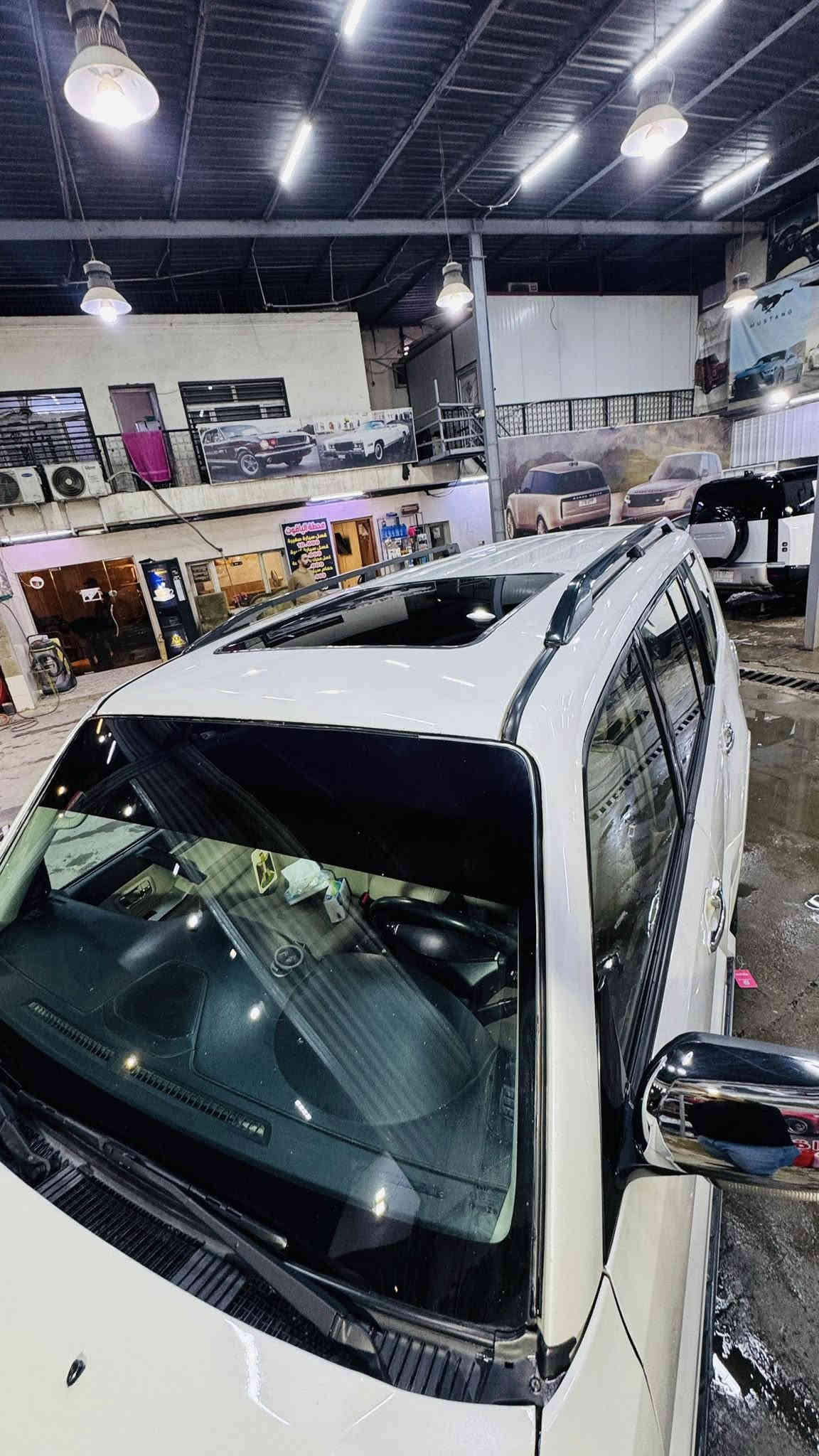 السلام عليكم 
للبيع باجيرو GLS ( حبتور ) 2015
رقم بغداد
محرك 6 سلندر 3500 ما مفتوح
كير فور ويل ثكيل وخفيف
ماشية 145 الف
داخل بيجي جلد  
كشنات الامامية كهرباء 
تبريد 3 قطع 
تحكم ستيرن
مثبت سرعة 
مري شفط
فتحة سلايد
شاشة اندرويد و كار بلي 
حساسات خلفية 
كاميرا خلفيه ( عمل )
7 راكب  
دمام خلفي 
وباقي مواصفات الحبتور معروفة 
السيارة جاهزة من كل النواحي 
تخم تاير جديد 
تبديل البنيد و الجاملغ نفس اللون اثر ضربة كلش خفيفة و راح اخلي صورة البنيد و الجاملغ قبل التبديل 
 موقع / بغداد / المنصور
السعر / 165 وبيها مجال 
للاستفسار / ***********
