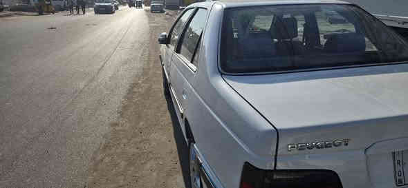 سلام عليكم بيجو باص ٢٤ سياره جديد عله وضع شركه ستخدم شخصي ماشيه ٣٦ منضومه مال غاز كفاله عامه بس هاي مشر عليه بل صوره فقط رقم نكليزي كاعيه مداوشمه سبير مانزل بل جيس مال شركه رقم *********** سعر ٨٨ بيه مجال حك الجيه
