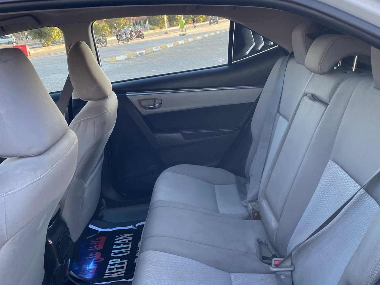 سلام عليكم 
تيوتا كورلا 
موديل 2016
محرك 1800
ماشيه ٩٠ الف  وارد امريكي ضرره بامريكا مو هنا ثلث قطع لباقي كفاله 
كير محرك شركه بلادي
لا تبخير ولا تنقيص خير من الله 
حداديه صدر امامي خلفي جديد 
تخم تاير جديد 
منضومه تدفئه تبريد جديده 
داخل كما موضح بصوره دواخله 
تحكمات مري جانبيه 
تحكمات ستيرن بجهتين 
  لسياره عارضه للبيع 
سعر (140)  وبيه مجال للشراي 
سياره خير من الله ترايه وين ميعجبك سياره تاخذه متصرف عليه ربع ما ناقصه شي مرتبه من كل لجوانب عله ايدي لتواصل واتساب او خط 

 
يرجى لموافقه لرفع لمنشور ***********هاتف
