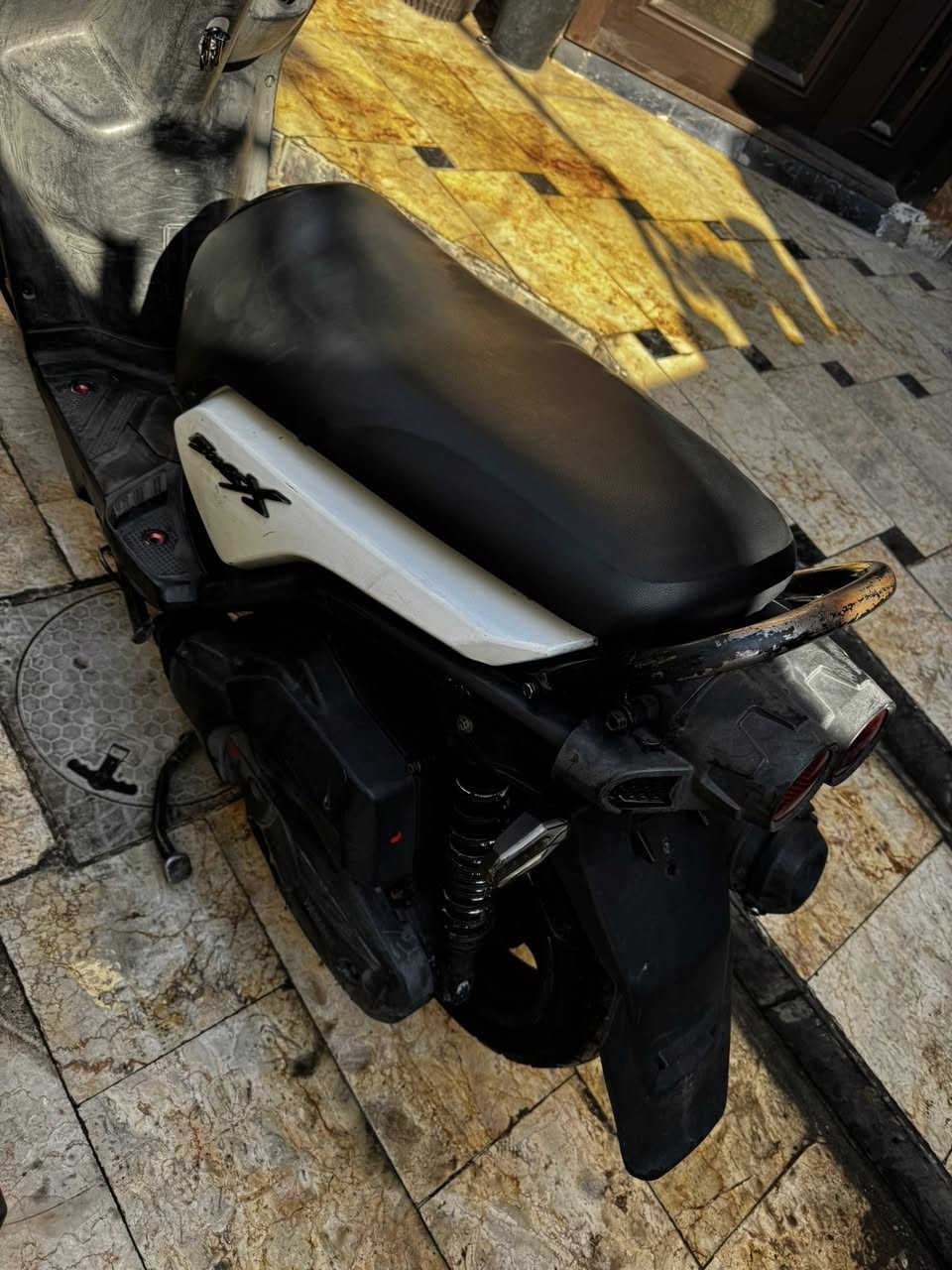 للبيع جبلي دراجه جاهزه كله شغال السعر 800وبيهً مجال مكاني بغداد بلديات رقم ***********
