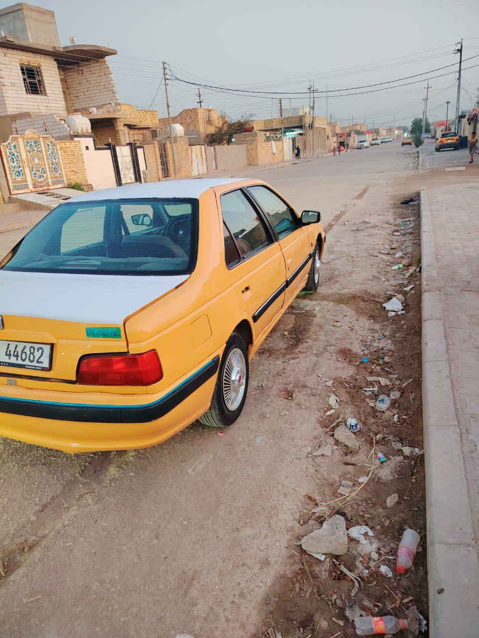 سلام عليكم بيجو بارص مديل ٢٠١٢ رقم دولي انكليزي السنويه لغاية ٣١ محرك وكير جدد كفاله عامه لا ضربه ولا كلبه ولامعجون  جاهزه من كلشي كهربائيات كلهه شغاله حداده جديده تبريد ثلج مكاني ميسان عماره السعر ٣٠ ورقه هاذه رقمي ***********
