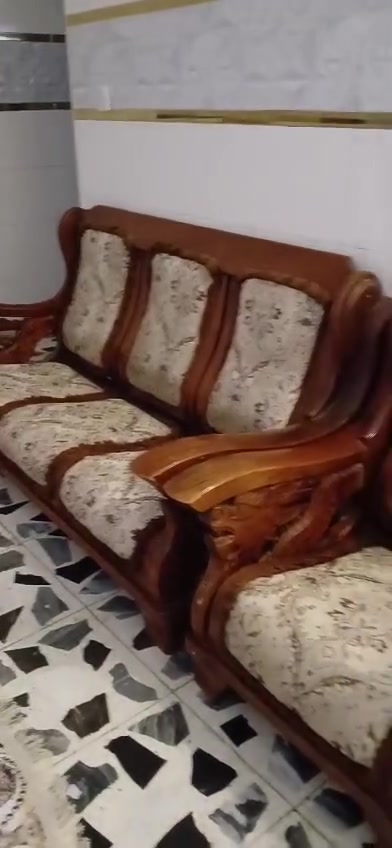 تخم 7 مقاعد اخو الجديد ب١٧٥ وبي مجال ***********
