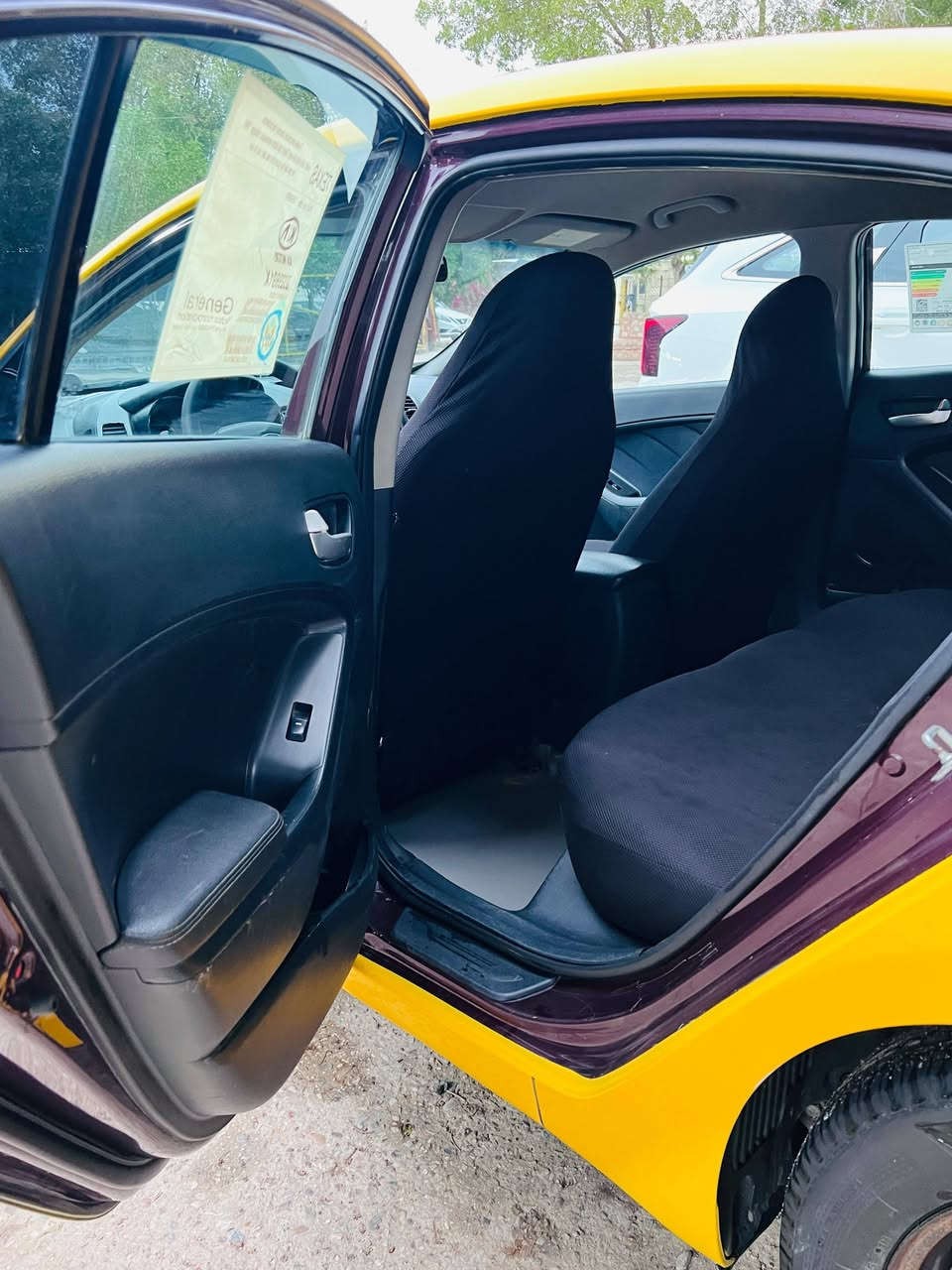 ‏السلام عليكم
‏فورتي مديل 2018 للبيع 
‏حادثهة قبق جنطة تبديل بدون حوض 
‏وهنا ب عراق جاملغ عكس السايق بدون دواخل مصلح نفسة 
‏المكينه بيهة خيط تبخير 
‏مواصفات عادية 
‏باسمي تحويل ثاني يوم 
‏سعرهة ١٠٧ 
‏للاستفسار 
‏***********
