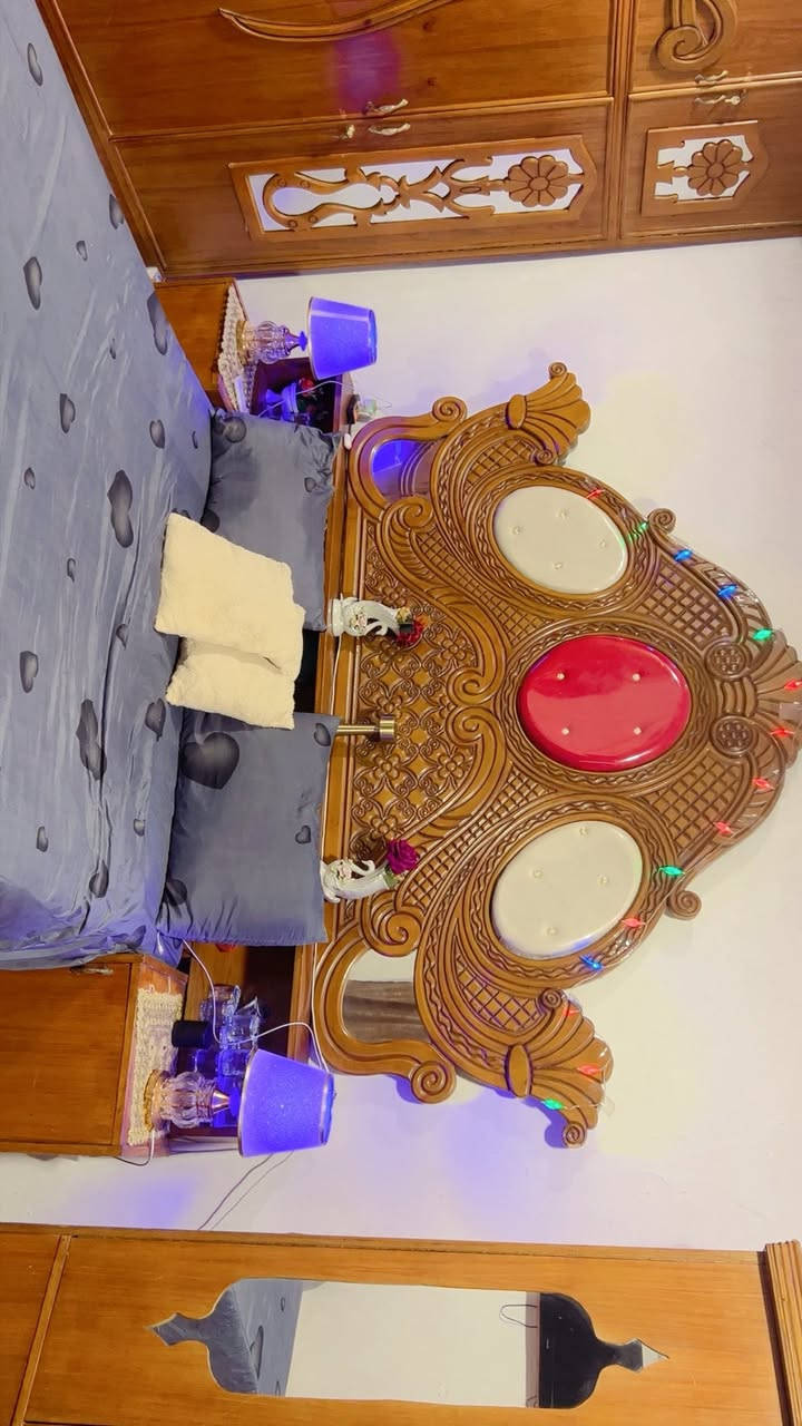 سلام عليكم غرفه نوم مستعمله للبيع مكان بغداد السعر600وبيهه مجال الاتصال***********
