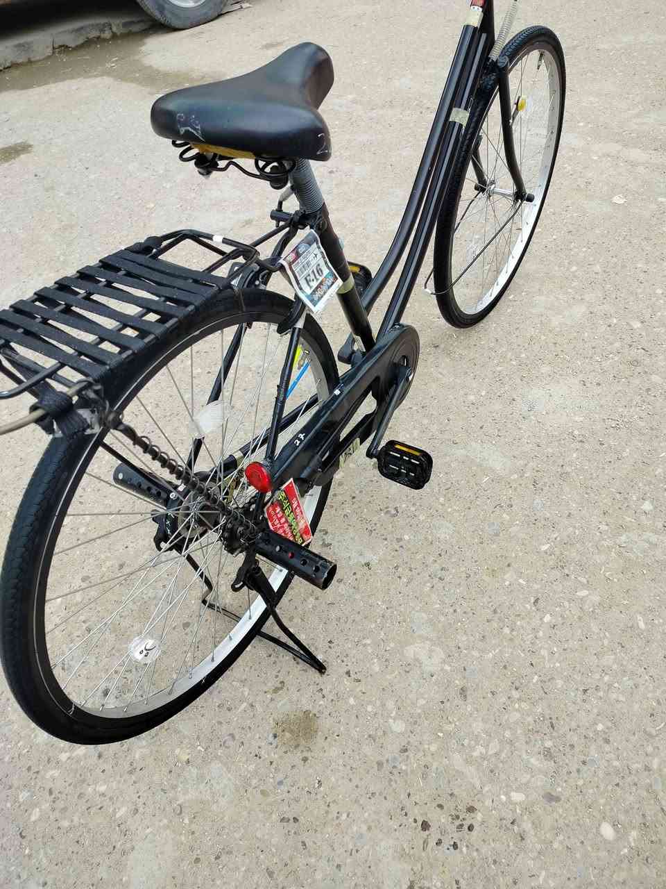 سلام عليكم بايسكل للبيع شركه اوفيج مديل22 نضافة فول بايسكل رزانه خفه مفول غراضه كامله سعر 135وبي مجال للشراي مكان نهاوند شراي خاص وهاذ الرقم ***********.
