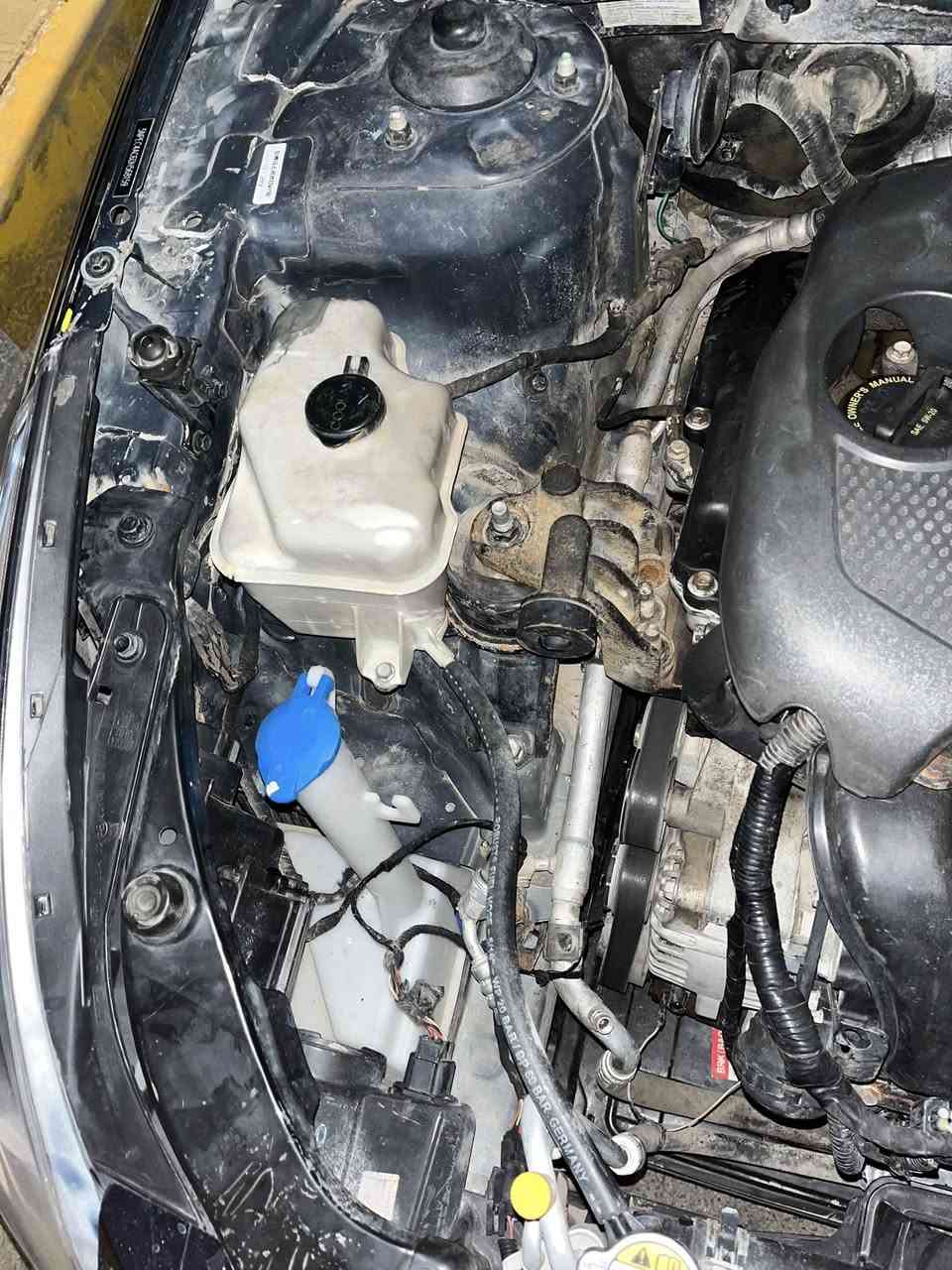 سلام عليكم للبيع سوناتا مديل2013وارد امريكي حادثها طخه بل بجم خفيفه بيها بس البنيد ابدل الباقي كله ليبل واحد مكفوله عدا حادثها مال امريكه سياره حلوه او كامله مابيها كل نقص بيها صوت راجز بس اول ما اشغل او يكطع 
فول موصفات لمتدد 
كشنات تدفه تبريد خلفي او امامي 
سلايت روف 
تحكمات
بصمه 
فول موصفات ال لمتدد معروفه علا فئه 
مكينه 2400GDi
صور الحادث ناشرها
مكانها بغداد الكاضميه
السعر 107او بيها مجال 
اي ستفسار***********
