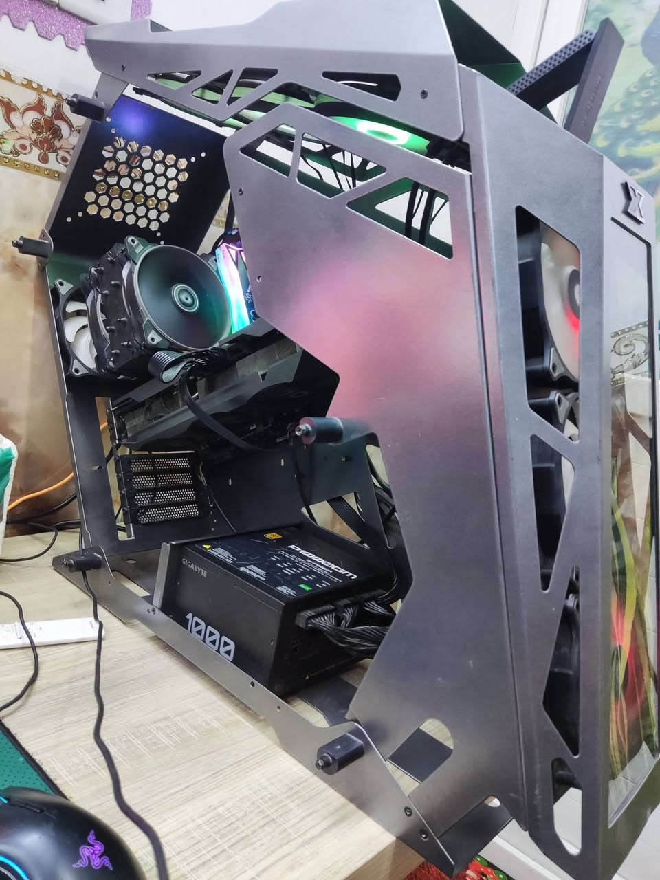 السلام عليكم 
Gaming PC for Sale 

CPU: Intel Core i5-12500F (12th Gen) • GPU: Zotac GeForce RTX 3080 Ti 12GB GDDR6X • RAM: 16GB (2×8GB) XPG DDR4 • Storage: 1TB SSD • Motherboard: ASRock H610M-HDV/M.2 PSU: Gigabyte P1000W 1000W gold

✅ Gaming use only

 ✅ Excellent condition

 ✅ performance for 1440p & 4K gaming

 ✅ Ready to use

💰 Price: 1,400,000 IQD
تاخذها شرط الفحص


**إذا كنت صاحب هذا الإعلان وتريد حذفه لأي سبب، رجاءا أرسل رسالة إلى الدعم الفني**