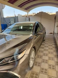 كامري امريكي ،LE 2023 حادثها بونيد بدون ايرباكات السعر 205 وبيها مجال ...