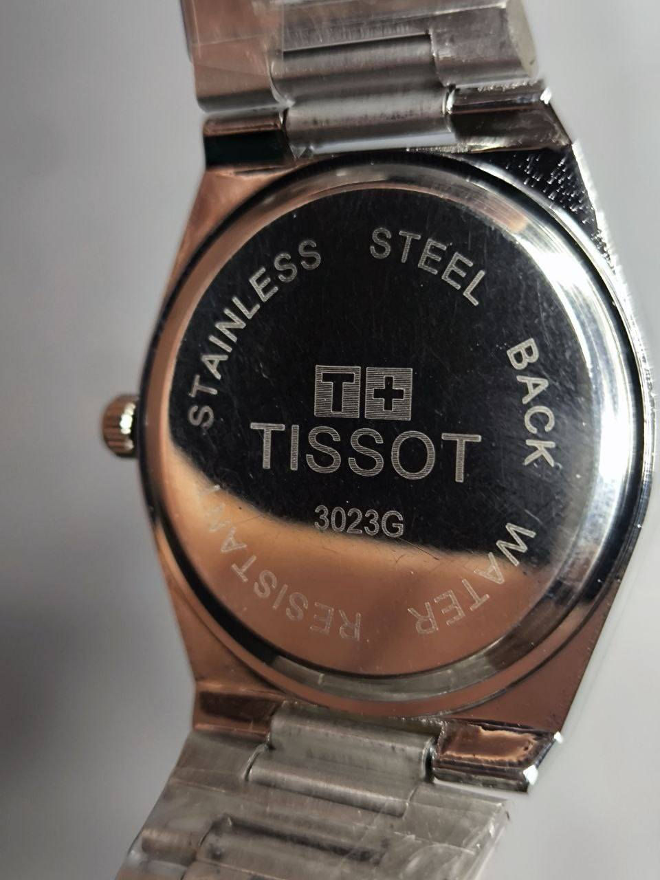 ساعة تيسوت Tissot  وارد اوربي 

تحفه فنية
تصميم ملكي مصممة للذوق الراقي 
ماكينة Quartz 
ميناء مميز مزودة بمنفذ تاريخ شهري و اسبوعي مع لامينوس اميال  
هيكل ستانلس ستيل مع طبق  نيكل روم لامع طلاء
 زجاج معدني مقاومة للخدش
سير ستانلس ستيل 
مقاومة ماء وغبار
قفل فراشة 
القطعة مختمة بالكامل

السعر :- 25 الف ع اول تم شامل التوصيل 
للحجز والاستفسار يرجى مراسلة الصفحه


**إذا كنت صاحب هذا الإعلان وتريد حذفه لأي سبب، رجاءا أرسل رسالة إلى الدعم الفني**