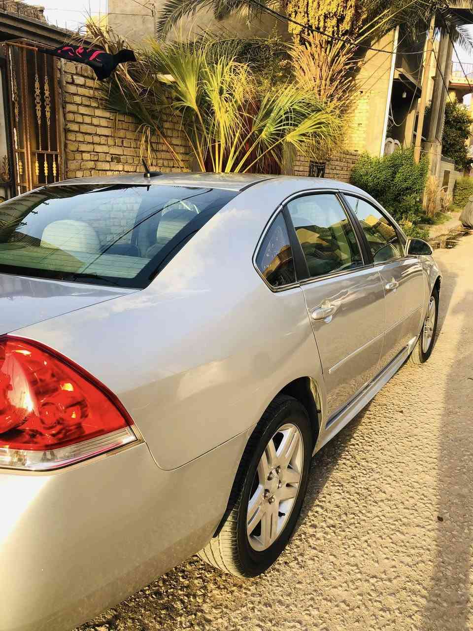 امبالا 2015
محرك 6/ 3600 
ماشيه 176 الف كيلو 
تخم تاير جديد 
باتري جديد 
السياره داخله ب2017 استخدام شخصي 
جاهزه السياره وجديده 
حادث السياره الجاملغ الخلفي عكس السايق مصلح ومصبوغ 
رقم قادسيه. مكان السياره السماوه
السعر 105
 للاستفسار ***********
