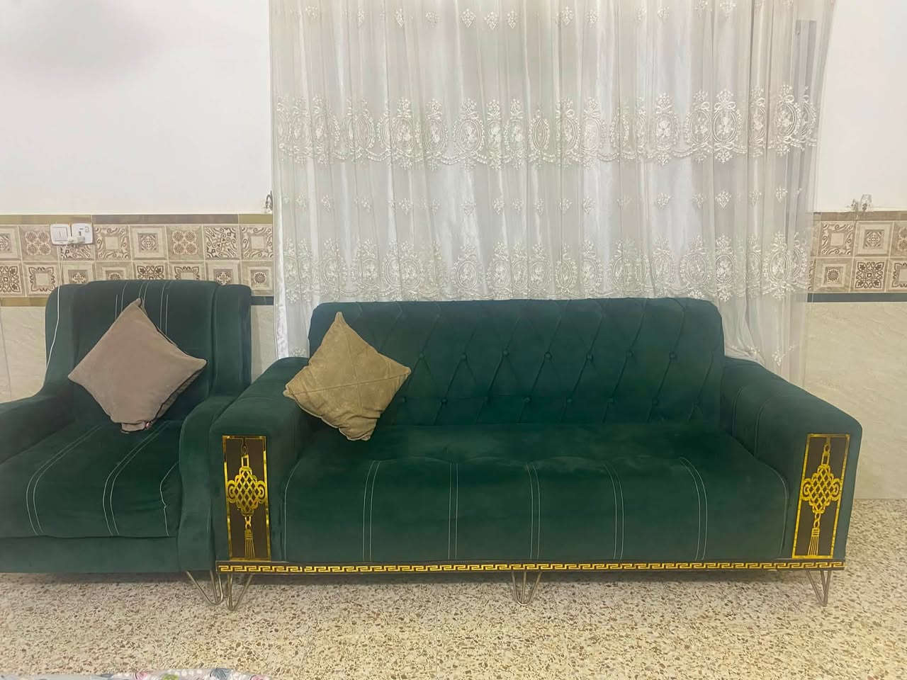 تخم للبيع نضيف وكل شي مابيه سعره ٨٠٠قفل ١٣مقعد توصا مو سوكي


**إذا كنت صاحب هذا الإعلان وتريد حذفه لأي سبب، رجاءا أرسل رسالة إلى الدعم الفني**