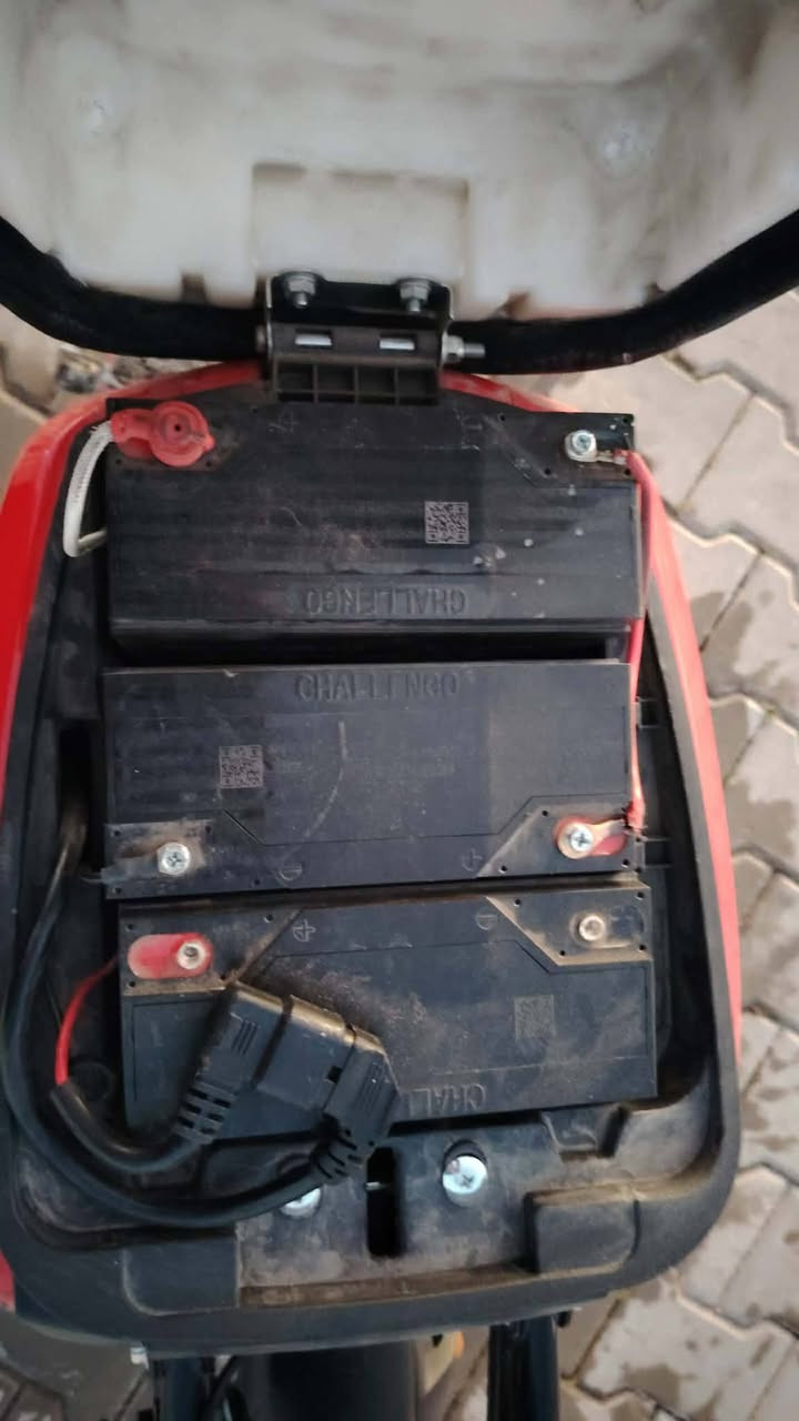 سلام عليكم دراجه شحن ار تسعه ريان
ست يطاريات
نضام R
ونضام P
دراجه نضيفه وجاهزه من كلشي.
مديل 25
بلاتوث.
وشاير.
سعر 550 وبيهه مجال
مكاني محموديه
826341959 07
