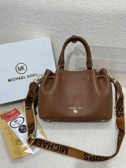 ⁨ ⁨ ⁨ ⁨ ⁨ ⁨ ⁨ ⁨ ⁨ ⁨ ⁨ ⁨ ⁨ ⁨ ⁨ ⁨ ⁨ ⁨ ⁨ ⁨#احذية #حقائب #علي 🔥 
#جنطة كوالتي عالي مع بكج    
#خانقين /شاكر رضا / الطابق الاول 
#توصيل في خانقين وكل المحافظات 
#للاستفسار والحجز *********** 📞 
#الانستكرام //https://www.instagram.com/ali_shoes9/profilecard/?igsh=MTd4ZHRnNDUzdHE4OA==⁩⁩⁩⁩⁩⁩⁩⁩⁩⁩⁩⁩
#ديالى #خانقين #العراق #احذية #حقائب⁩⁩⁩⁩⁩⁩⁩⁩⁩⁩⁩⁩⁩⁩⁩
