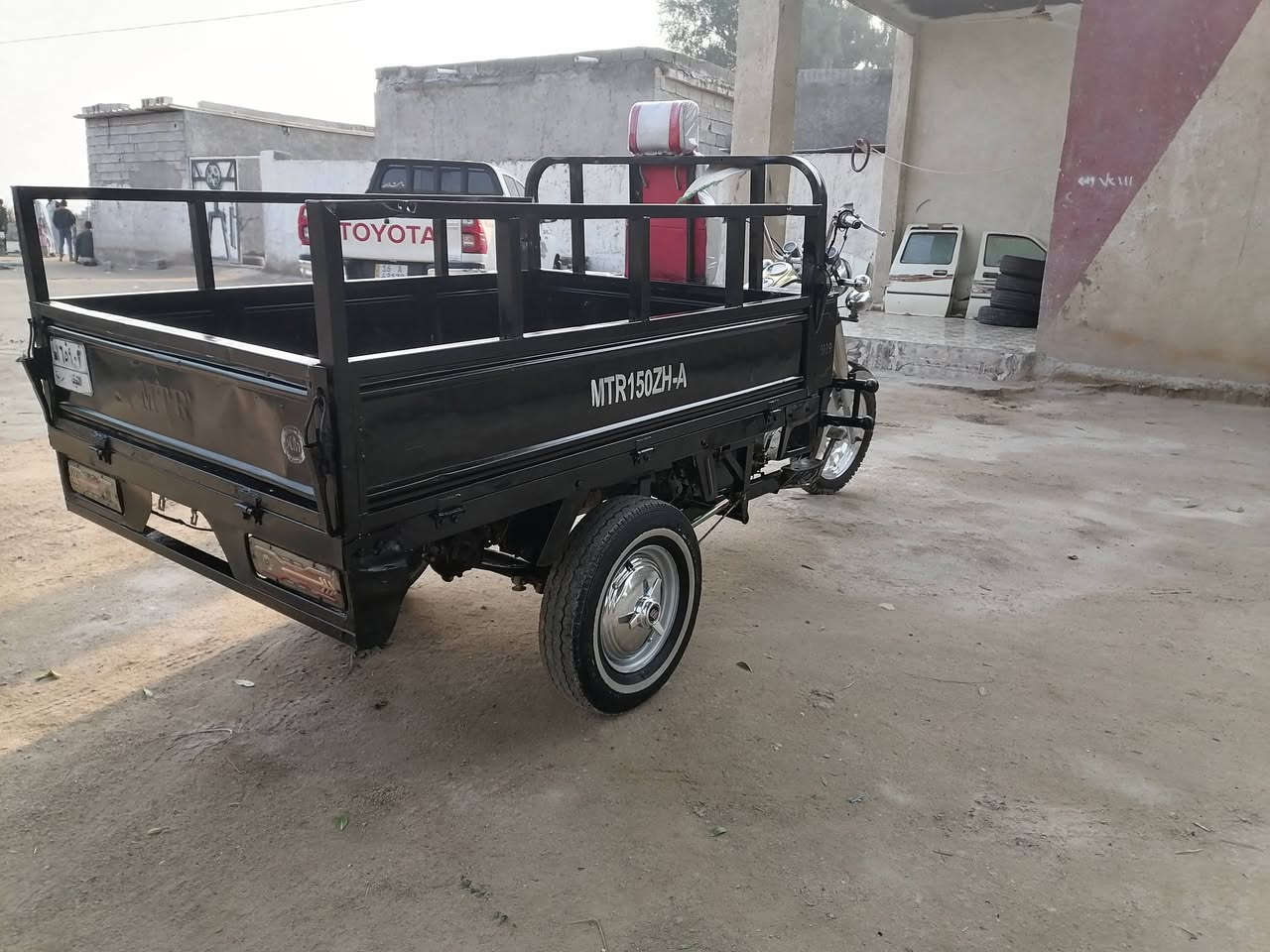 السلام عليكم ستوته للبيع امتيار موديل2019 رقم ابيض سنويه مجدد ا28 محرك جديد كهربائيات كلها شغاله السعره 1950 وبيه مجال مكاني ابو صخير مناذره الرقم الهاتف ***********
