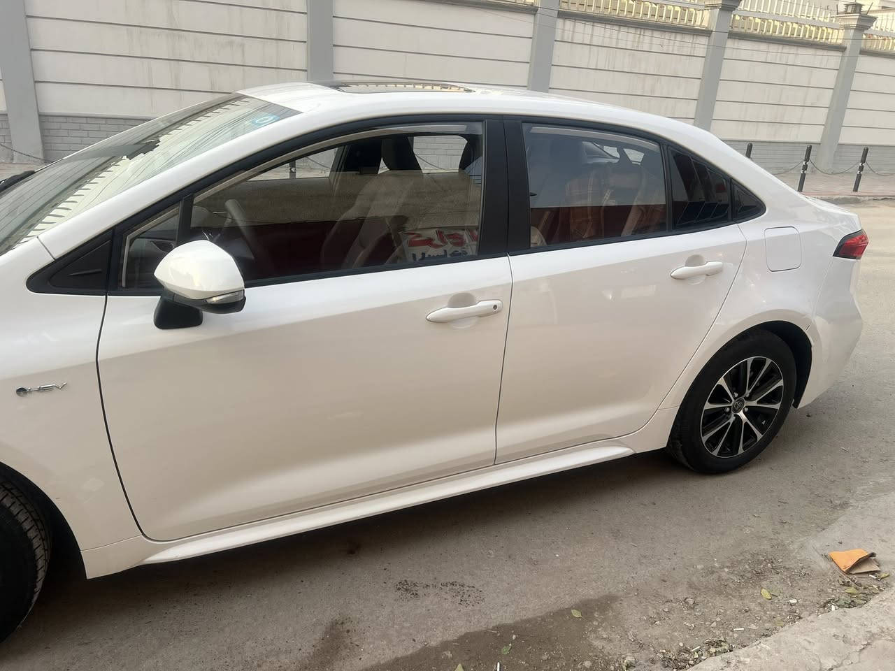 كورلا الشكل الامريكي هايبرد فتحه دبل بصمه كشنات مخمل وباقي المواصفات معروفه ماشيه11500
بيها جاملغ خلفي بارد
مكان السياره بغداد
باسمي
السعر  154
***********
