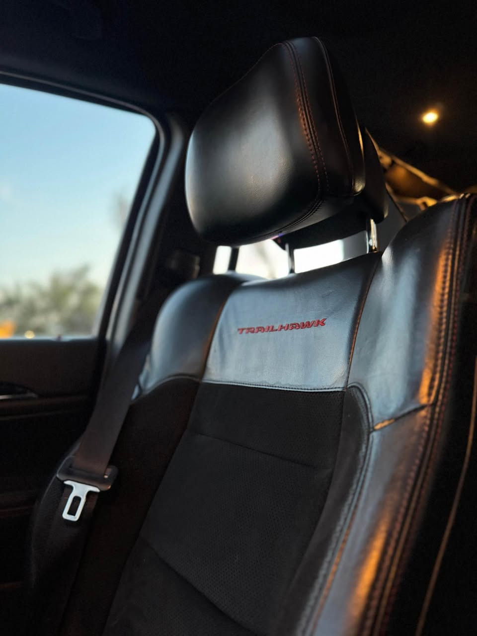 جيب كراند شيروكي - ترايل هوك -موديل 2017
6 سلندر 3600 
رقم بغداد  باسمي هزه وسنويه جديد 
مكان سياره بغداد حي الجهاد
فوول للأخير اعلى مواصفات 

سعر ٢٠٥ ورقة 

‏4x4 فور ويل 

1- جگات
2- فتحة
3- رادار امامي + جانبي + خلفي
4- اوتو بارك ( نظام اصطفاف ذاتي ) 
5- اوتو بريك ( مانع تصادم امامي + خلفي )   
6- قياده ذاتيه 
7- تحديد مسار 
8- نقطه عمياء
9- دخول ذكي
10- هيترات بالمري والجامه الخلفيه
11- مرايا متحسسه للضوء الجانبية والخلفية 
12- حساسات امامي + خلفي 
13- ماوس اربع وضعيات
14- نظام ( start/stop - ايكو - سبورت ) 
15- كشنات جلد 
16- كشنات كهرباء 
17- كشنات تدفئه + تبريد 
18- كشنات خزن 3 وضعيات
19- كشنات ترحيب 
20- ستيرن تدفئه
22- تحكم ستيرن جهتين  
23- شفتات ستيرن 
24- جنطه كهرباء
25- تشغيل عن بعد 
26- سستم صوت alpain
وبعد بيها هواي شغلات كلشي ببالك موجود 

مبدل عدسات زنون عالي ناصي اصلي

حادثها جاملغ  وبنيد وبيها باب صبغ وره السايق    

***********

بغداد حي الجهاد
