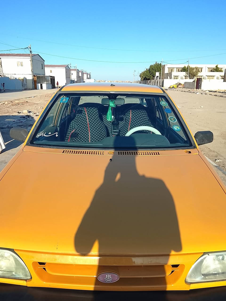 السلام عليكم سايبه موديل 2012 مصفره هيئه وغرامات تخم تاير جديد حداديه جديده رقم  نكليزي باقي بس ستلامه مكينه بيها خيط بخار صبح شواصي نضاف مكان السياره كوت السعر 26 $ ***********
