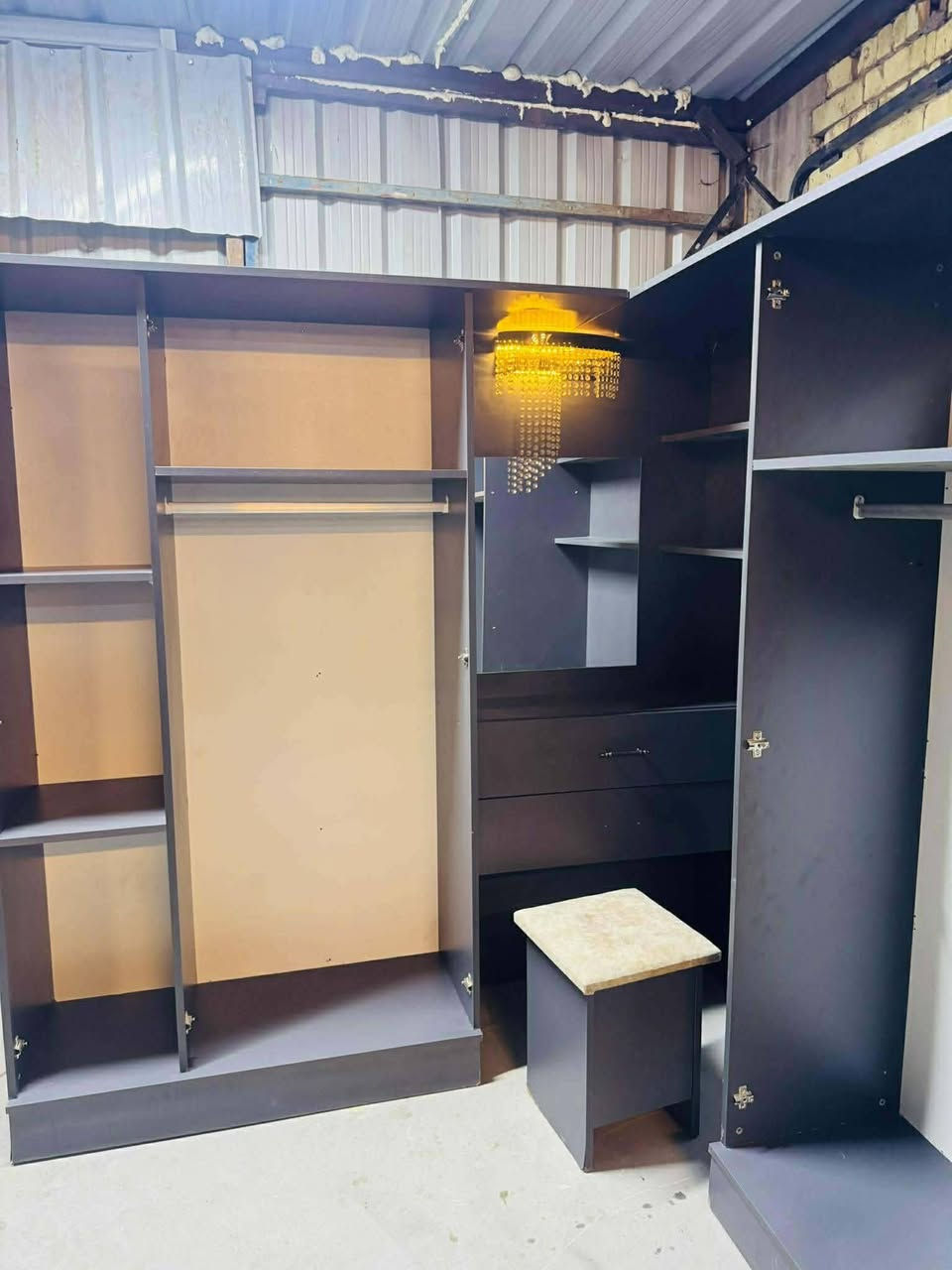 غرفة نوم مستعملة❤
نضافة90 ٪💯
عدد القطع / 6
نضام / موديل زاويه ابواب 
سعرها / 550 ❤
شد ونقل داخل بغداد مجاني❤
يوجود توصيل محافضات ❤
للحجز اخذ سكرين وتفضل خاص او وات ساب ***********
