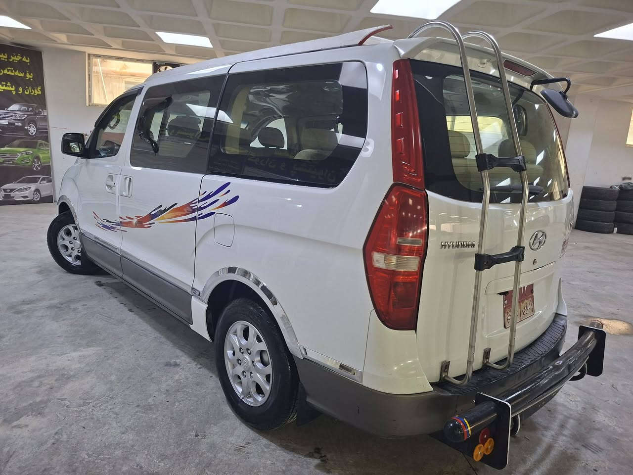 ستاريكس مؤديل 2010 فول فول جديد مكفوله كفاله عامه محرك كير أكسن بشرط سجله ختوبحص محرك مفتوح كير عادى رةقةم سليمانيه جديد تحويل غرامه بشرط تبريد ثلج تتفيه كوله شغال سياره جاهزه دةعامى ل دعاميه بشرط تخم تاير حداديه جسم سياره خير من الله  عنوان السياره نفسل كلار  السعر 165 بيه مجال  للستفسار رةقةم تلفؤن ئاسيا *********** بيه واتصاب *********** رةقةم كؤرةك
