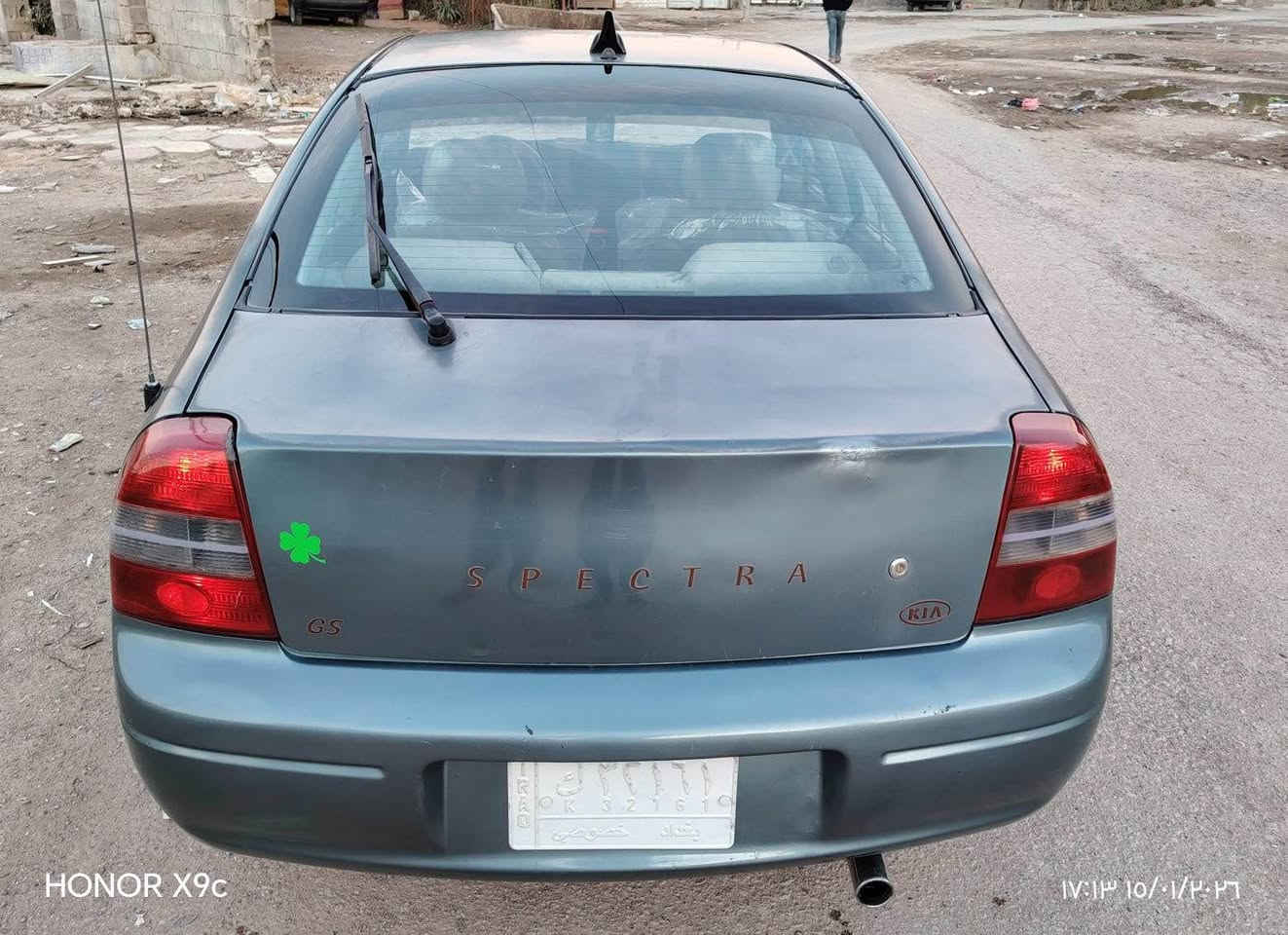 كيا سبكتره موديل 2001
محرك 2000دوش كير اوتو
تبريد ثلج صدر كله جديد
تخم تاير خط ابيض جديد
سياره بلاديه بدون ضربه
سعر46وبيهامجال مكاني 
بغداد*********** بغداد, العراق
