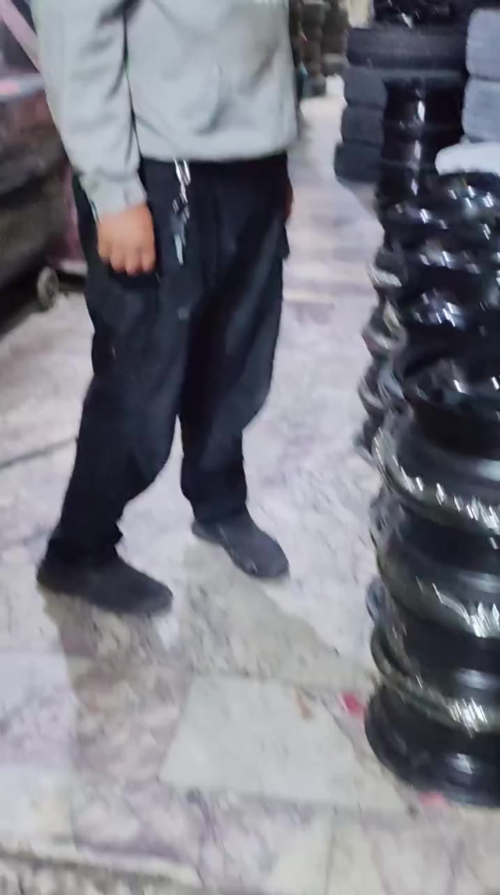 أمير المكصوصي رقم الهاتف *********** العنوان بغداد حي العامل قرب حسينه الأئمة أمير المكصوصي
سعر زوج ٢٥ الف
@إشارة
