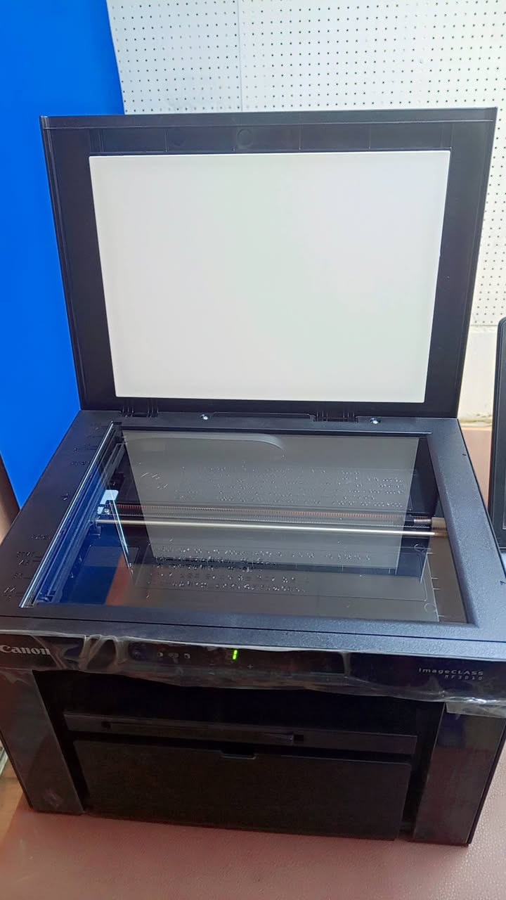 السلام عليكم طابعة Ganon 3010 استعمال   بند ورق واحد يعني جديدة مكان بغداد باب المعضم ***********وياها كادرج جديد ممفتوح السعر 200قفل
