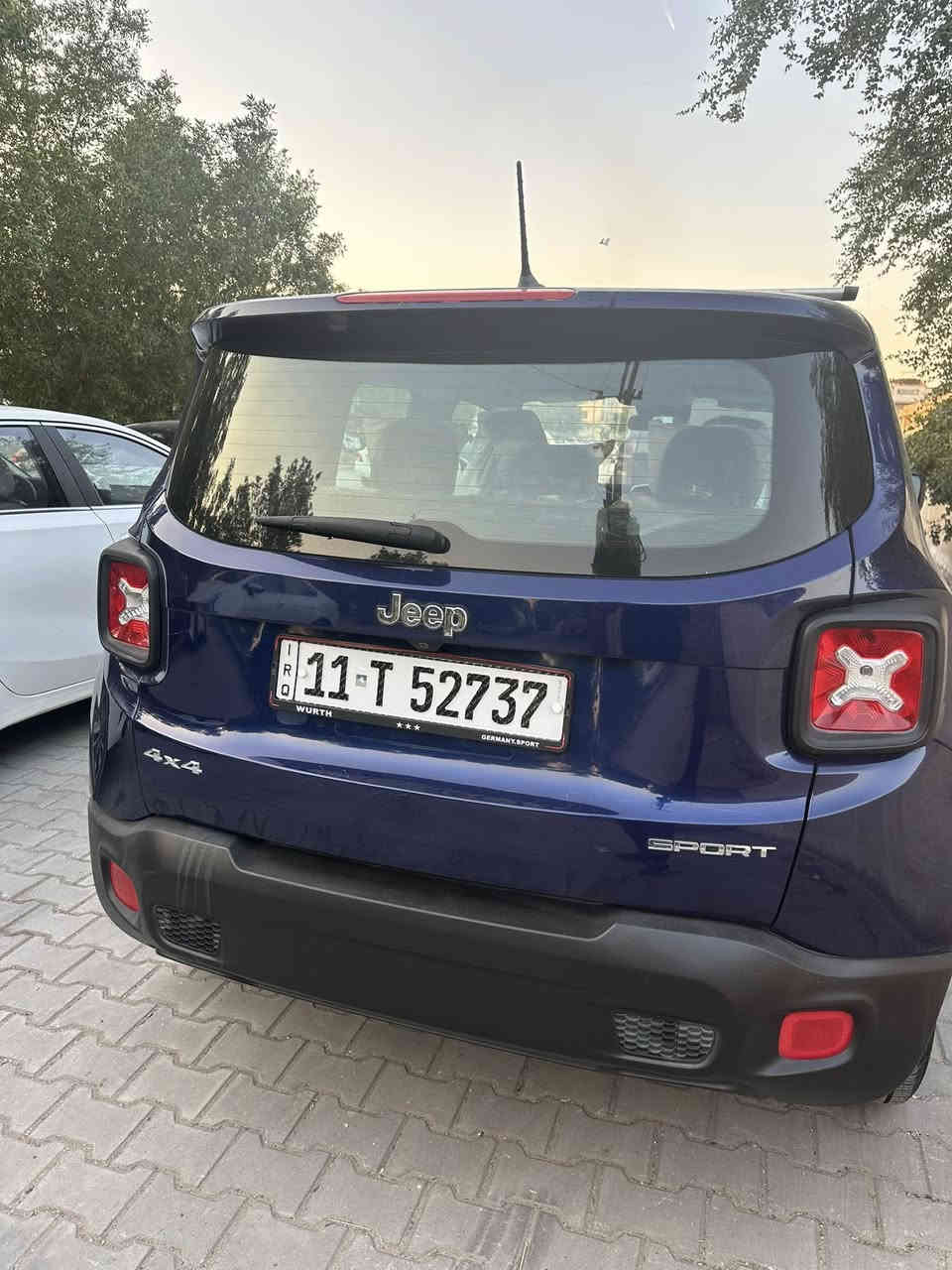 سلام عليكم جيب ٢٠١٧ وارد أمريكي حادثه جاملغ وبنيد فول سعر ١٢٠وبيه مجال *********** مكان السياره بغداد
