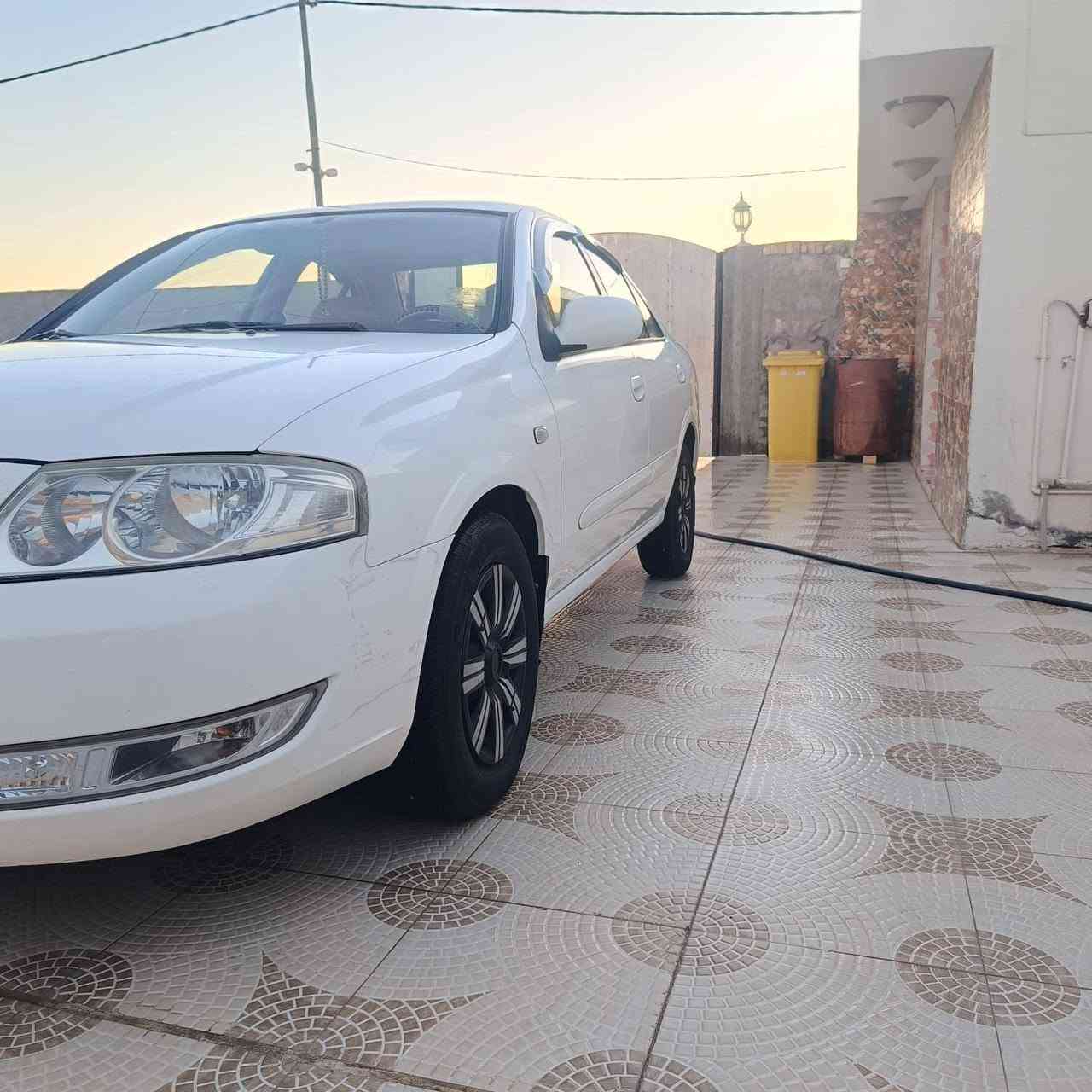 نيسان سني 2010 كير اوتماتيك مكفوله رقم انبار انكليزي تحويل مباشر 
تبريد ثلج
جاهزه من كلشي متصرف عليها ولادينار 
بيع او مراوس 
السعر 100 
***********
