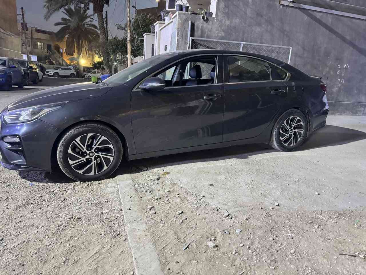 كيا فورتي 2019  وارد كندي🚘🚘
EX  فول الفول   اعلى مواصفات بالفورتي  

رقم بغداد. تحويل ثاني يوم 

السيارة نظيفة واحلى من الصور 

حادثها جاملغ و بنيد  بدون ايرباك ( وارد كندي ) 

مواصفات السيارة : 

▪️كشنات تدفئه وتبريد  جلد 🛋️
▪️كشنات الخلفيه تدفئة 🛋️
▪️تبريد تحت المقاعد للأرجل الخلفية 
▪️مصباح ترحيب في يدة الباب 💡
▪️تجي 9 سماعات هارمن كاردون 🔊🔊
▪️3انظمة قيادة -سبورت -نورمال- سمارت 🚥
▪️فتحت سقف ( سلايد ) 
▪️كشنات جلد 
▪️نقطة عمياء 
▪️مقعد كهربائي الاماميات
▪️شاحن وايرليس 📳📳
▪️رادار امامي + جانبي + خلفي 📡📡
▪️تبريد شاشة
▪️نظام ملاحة الشاشة ⚓️⚓️
▪️الكير AT  بحالة ممتازة ( تبديل ) 
▪️المحرك 2000 دوش بحالة ممتازة 🚀
▪️لايت عدسة زنون من الشركة اصلي 
▪️بصمة و دخول ذكي 
▪️تبريد قطعتين  
▪️اشاير بالمرايا الجانبيه

وكلشي موجود بالمنشور.  حتى رقم الشاصي ناشره. 

السياره ماشيه حاليا. 70 الف ميل 

السعر :  139 ورقه 💯💯

مكان السيارة 📍 بغداد - الدورة 

*********** واتس آب
