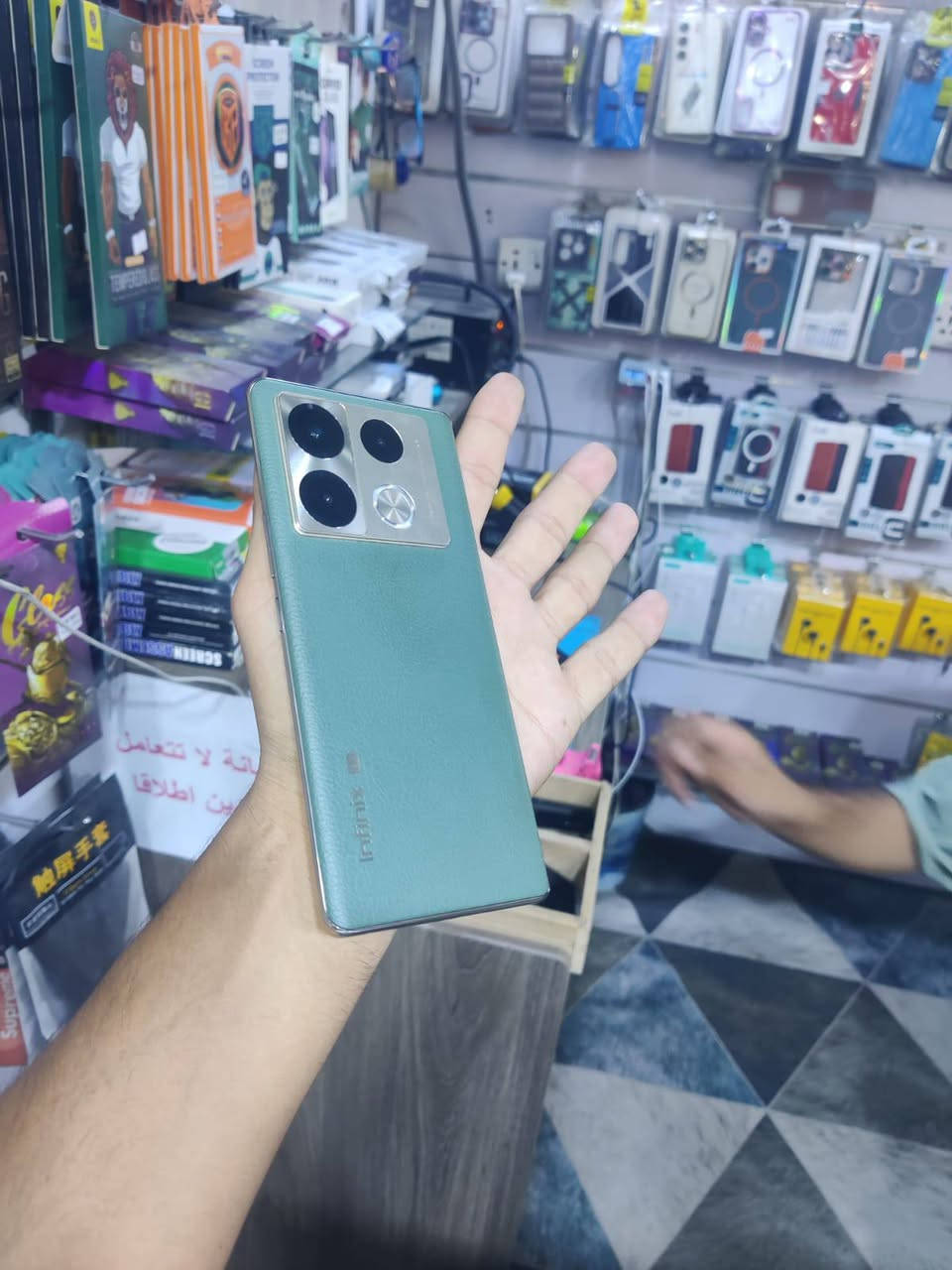 أنفنكس نوت 40 برو 5G مصفح
نضافه فول ستخدام كلش قليل 90 فريم ببجي ذاكرته 256 سعره 250 الف للتواصل ***********
