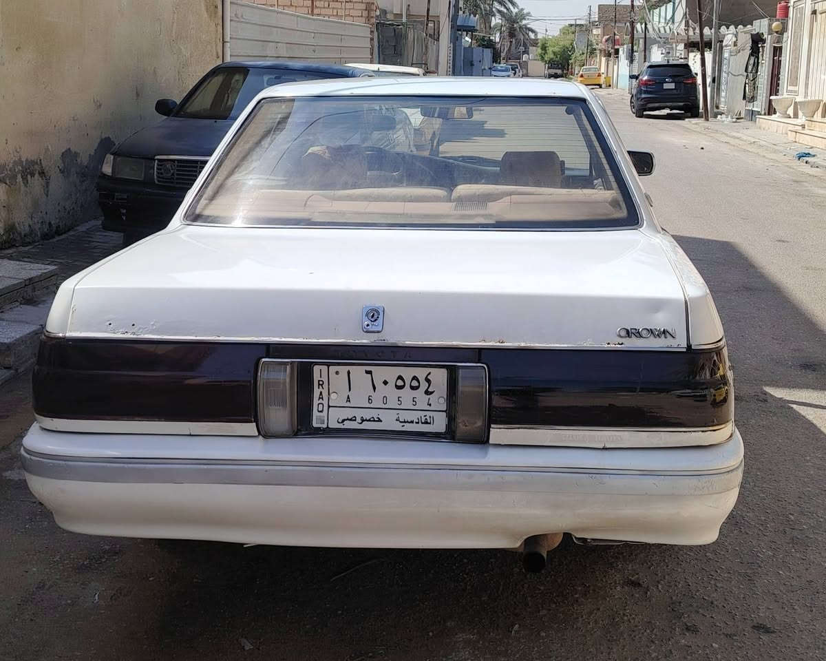 سيارة هارتوب موديل ٩١ رقم قادسية ألماني 
 حدادية زينة باتري جديد تايراتها زينة
مكينة 3000 وكير مضبوطه 
ترايك وين ماتريد
مكان السيارة نجف
عارضها 45 ورقة وبيها مجال قليل 
 للمراوس بس شرط رقم جديد
*********** بيه واتساب
