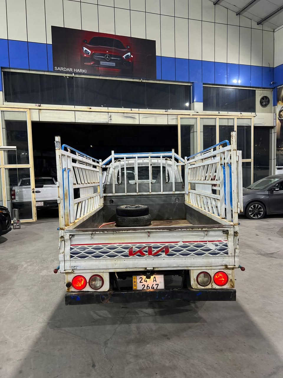 كيا حمل 2009 بدون حادث
سعر 89 ورقه فقط
***********
***********
رقم و سنوية جديد لغاية 2029  محرك 2.7 مابيهه عيب بدون حادث بدون ضرر للبيع نقدا فقط مكانها أربيل
