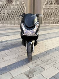 للبيع دراجه pcxجيل الاول  دراجة  ماخذها رمبه الدراجه وأعلى ايدي حجم مك...