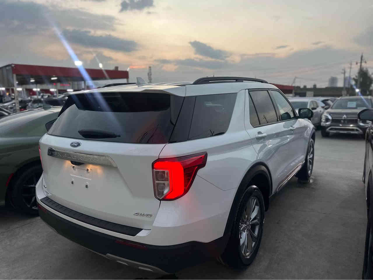 سلام عليكم

فورد اكسبلور 2024🇺🇸🇺🇸

السيارة فقط جاملغ صبغ بدون دواخل كلش جديدة

مكان السيارة سليمانية 

مواصفات XLT

شاشة جبيرة 

كاميرا 

بصمة ابواب 

تشغيل عن بعد 

كشنات جلد 

كشنات هيتر 

استيرن هيتر 

شحن واير ليس 

كشنات كارباء 

رادار ٣٦٠ درجه 

حساس ٣٦٠ درجه 

كيج الكتروني 

كود باب 

صندوق شفط 

فور ويل 

انظمات قيادة 

اطفاء ذاتي 

هندربريك بصمة

بگلايت و لايتات ليد 

بلاجيكتور ليد 

دبل صالنصه 

تحكمات 

ماشية ١٤ ميل فقط 

السيارة كلش جديدة و حلوة بلواقع هم 

كير و مكينة مكفول بدون اي عطل 

سعرة ٢٧٥$ بي مجال 

رقمي *********** 

السيارة رقم كاتي تترقم شمالي فقط السليمانية, العراق
