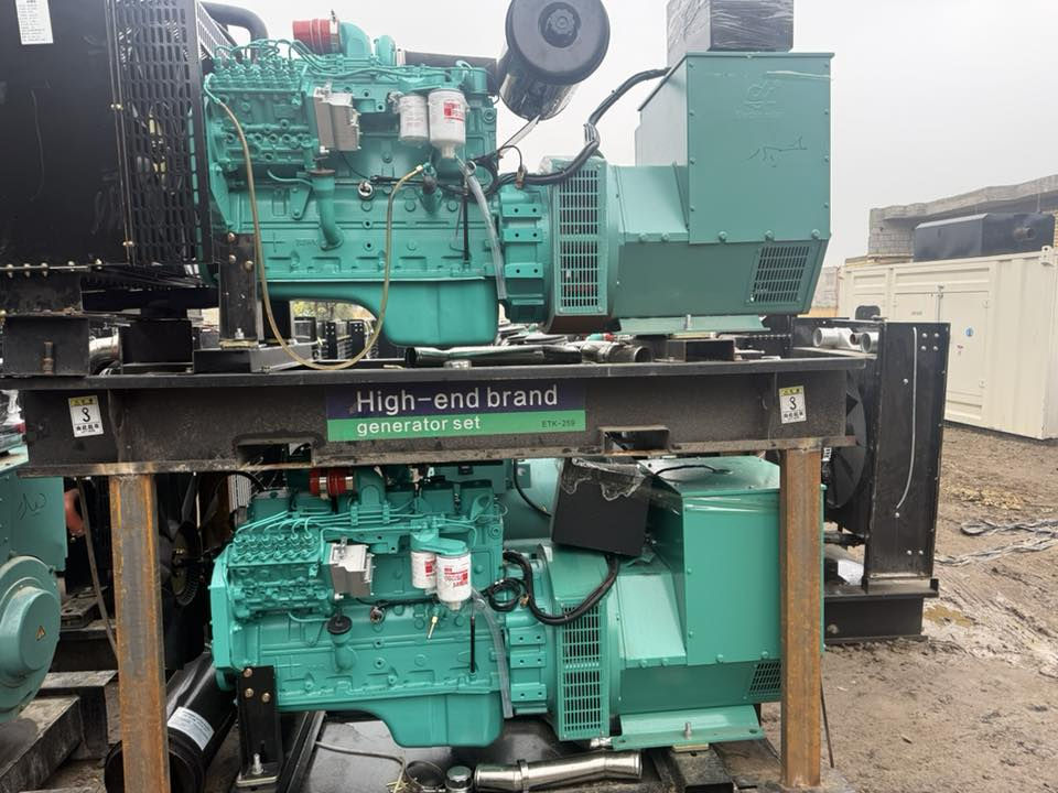 سلام عليكم تم وصول وجبه جديده صفر زيرو مولدات الكمز 24ولف 250 كيفي نضافه واحد على واحد نضام حمايه متكامل متواجد من 100 كيفي إلى 250 عنوان بغداد رقم الهاتف
***********:
