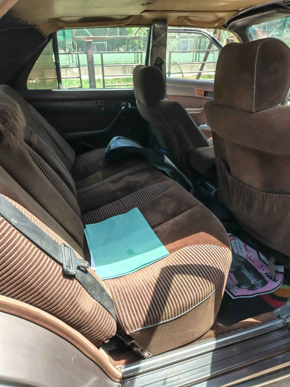 مارسدس موديل ١٩٨٧
صبغ عام .

سيارة بلادي شلع 

محرك  كير  مكفول ٣٠٠ se 

تايرات عدد ٤ جديد 

صدر أمامي خلفي مكفول 

فتحة طكتين 

كروز سرعة مثبت 

ستيرن كهرباء دبل اريل 

دبل فيت بم جديد منظومة كلها جديدة 

غرفة مخمل كهرباء كلها بلادي وشغال كل الكهربائيات

كشنات كهرباء تجاوي كهرباء

تبريد منظومة جديدة مكفول تبريد ثلج 

دبل اريل 

دبل مروحة صاجيات بلادي داخل السيارة كلها بلادي

رقم بغداد مشروع وطني 

عنواني بغداد الكاظمية سعرها 75 $ بيها مجال 

رقم الهاتف 

*********** واتساب واتصال
