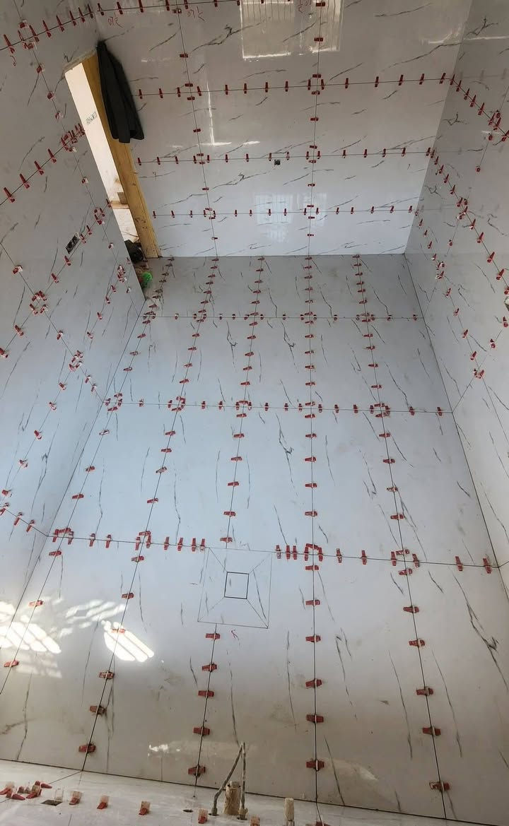 السلام عليكم خلف مصريه درجه اولى سيراميك***********
