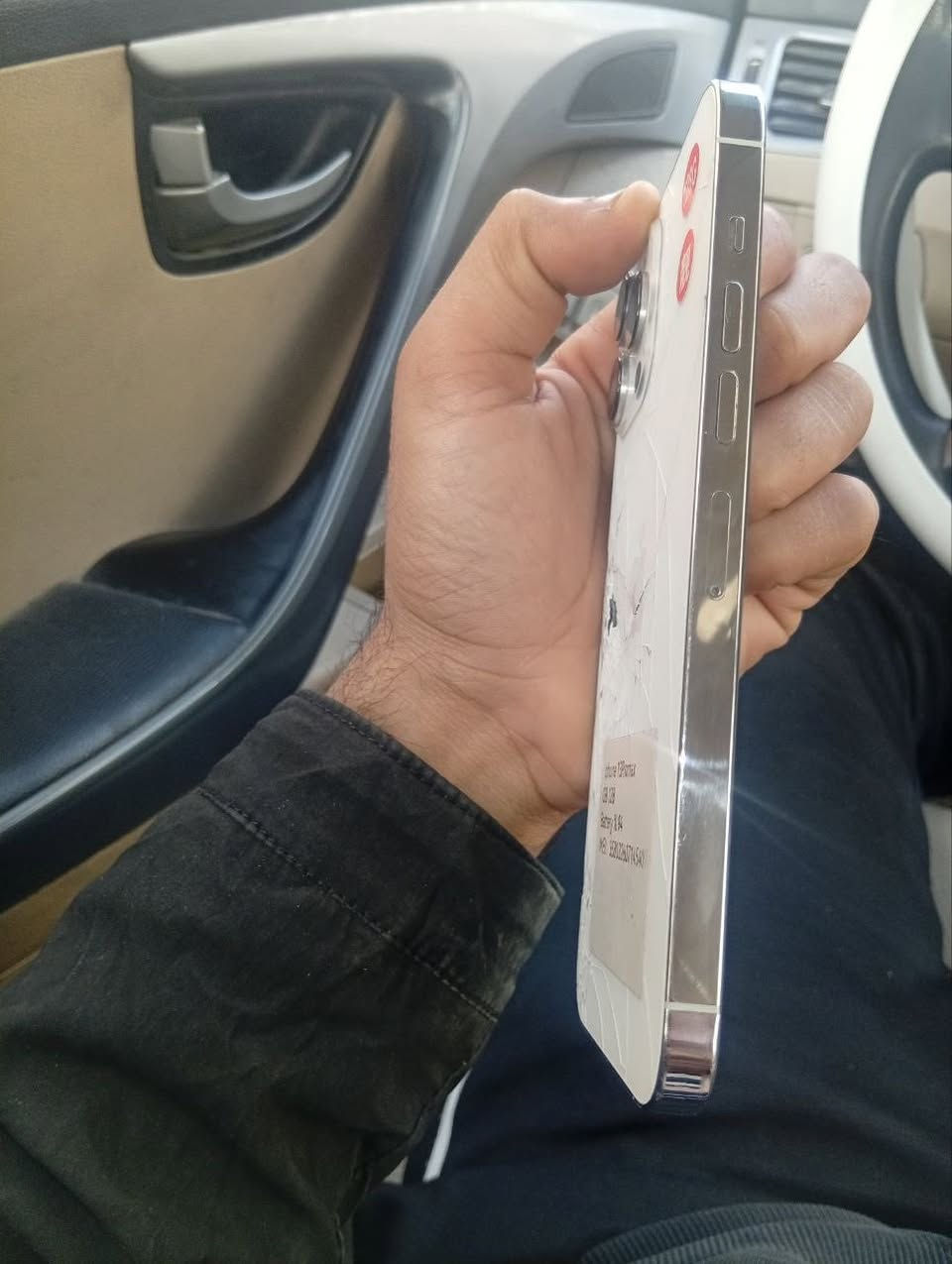 سلام عليكم آيفون 13 برو ماكس للبيع بلادي ماعدا كسر بضهر بطاريه 94بلاديه نموذج Mجهاز ياباني يأخذ خطين ذاكره ١٢٨ سعر 575بي مجال جهاز ويا ملحقاته شاحنه وسماعه وحافضات 2 مكاني بغداد المعامل مال حي النصر ***********
