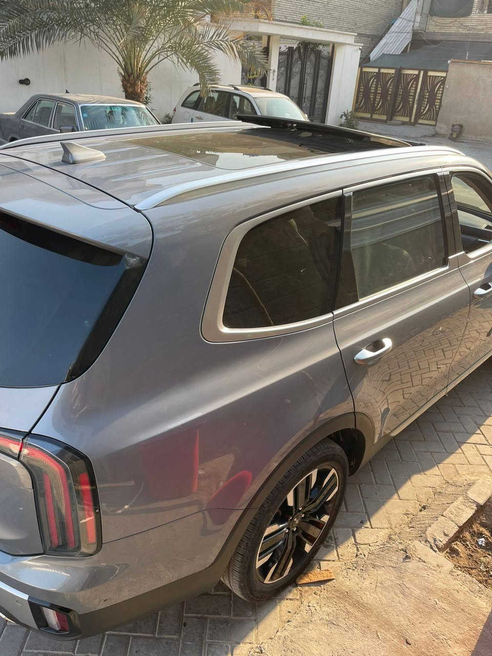 الله يطرحلنا بيهن الخير والبركه ان شاء الله
الحلال للبيع ان شاء الله
kia telluride sx 2023
السعر 280ورقه وبيها مجال وتددللون عليه❤️
  حادثها سطحي من فوك جاملغ وبنيد من جهه السايق
صور الحادث مرفقه
ارخص تيلورايد بالسوك
 سياره حادثها حلو تبارك الرحمن 
ماشيه قليل
sxاعلى فئه بالتيلورايد
سياره على ايدي مصلحه
ابيعلكم السياره واشتري بيها محبتكم ❤️
اياد السامرائي
0773 663 5302
رابط صفحتي ع الفيس بوك
https://www.facebook.com/share/1DWR7YU24E/
