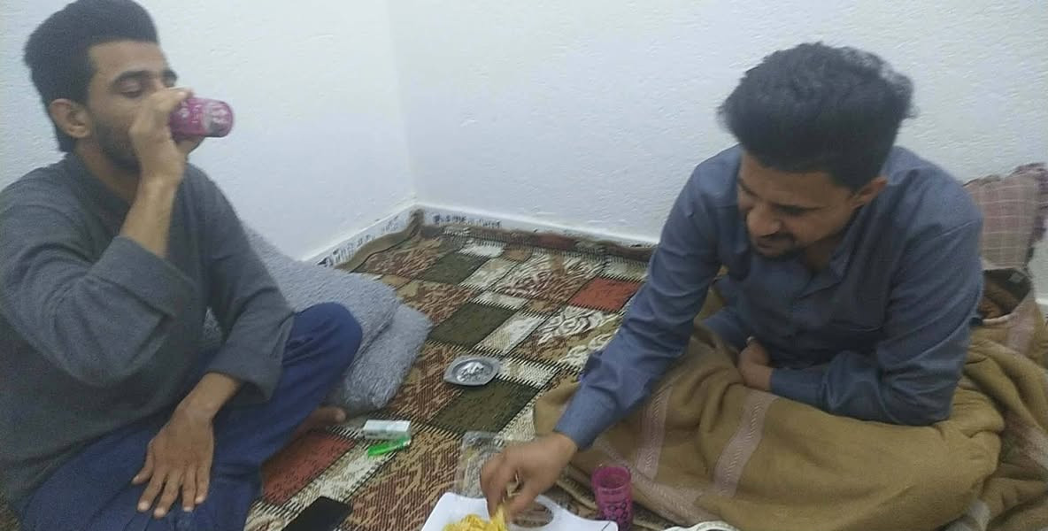 دراجه شحن R9 للبيع نظيفه جدا جدا
الحجم 14 شركة الريان 
السعر مراسلة الصفحه او الاتصال ع الرقم 👇
***********
