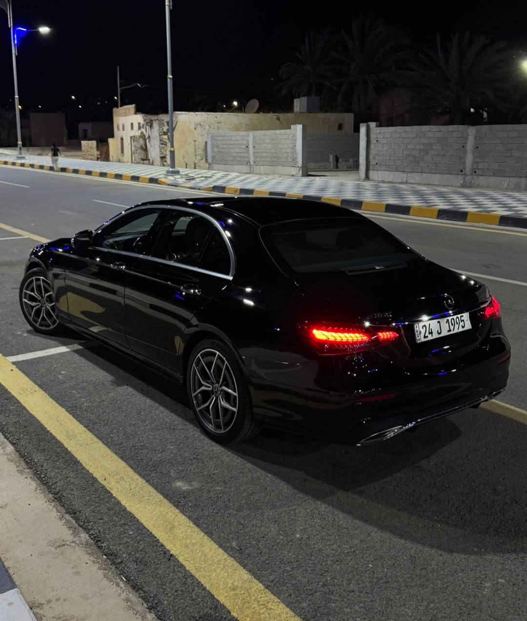 Mercedes Benz E350 AMG 2021
فول موصفات لون اسود 🖤
1. بانوراما 
2. استيران كهرباء 
3.كأمرات عدد 5 
4. صندوق كهرباء 
5. كيج إلكتروني متغير 
6. داخل اسود 
7. كشنات تدفئه  
8. رادارات امامي خلفي جوانب 
9. حساسات 360 درجه 
10. سستم سماعات برومستر 
11. شاحنه لاسلكي 
12. اتو بارك + اتو هولد
13. كشنات كهرباء + خزن ميموري 
14. صفر مسج 
15. لد داخلي 64 لون
16. ويل 19 AMG
17. رقم شمالي  مميز باسمي تحويل مباشر 
18. موقع السياره بغداد العامرية
19.سياره مغلفه ppf بالكامل 
20.سياره جاهزه من جميع النواحي بدون نقص
21.عداد سياره 55 الف مايل
السياره حادثها جاملغ وبنيد مبدلات مصبوغه مكفوله الداوخل 
الاستفسار ***********
